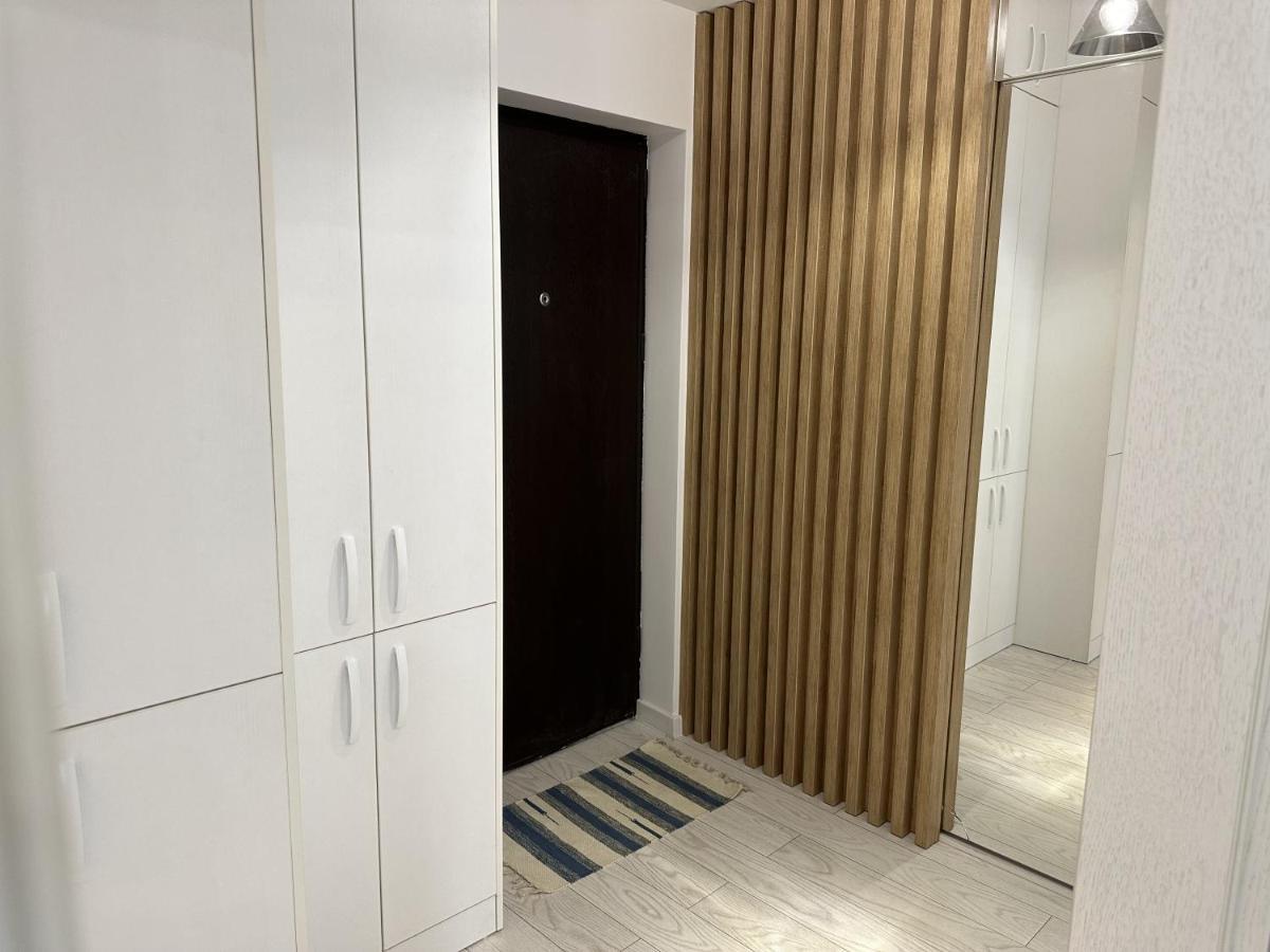Apartament Apartament In Suceava, Zamca Zewnętrze zdjęcie